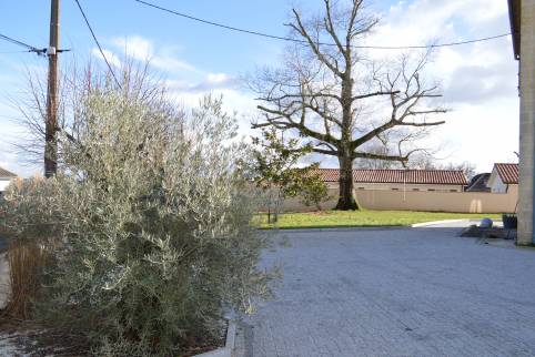 Une cour en pavés à Dourdan