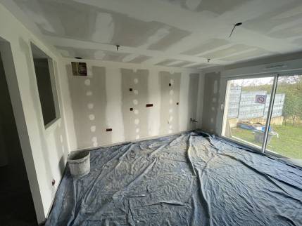 Travaux de plâtrerie lors d'un aménagement de sous-sol en espace habitable - Chatuzange-le-Goubet 26300