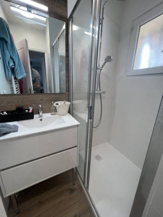 pose des équipements de salle de bain