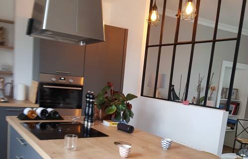 pose d'un ilot central dans une cuisine