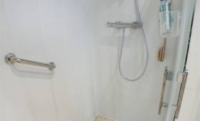 Douche à l'italienne à Thomery