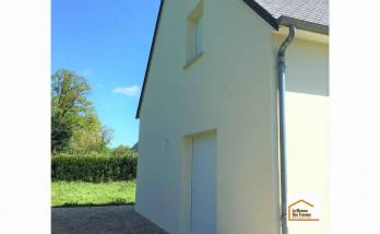 Ravalement des façades d'une maison à Granville (50400).