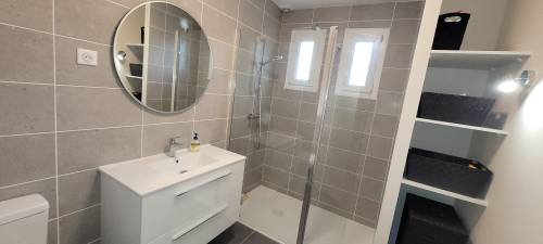 Salle de douche Rdc