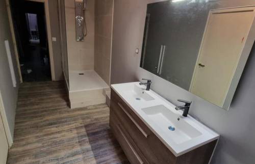 Salle de bain givry rénovée