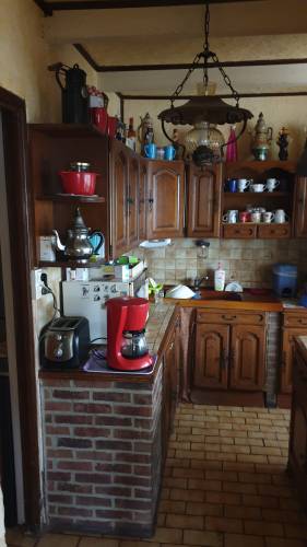 Ancienne cuisine en chêne avant rénovation complète - Arras 62
