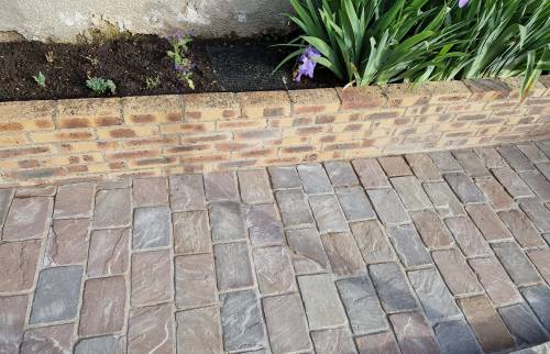 Précision allée pavés Avon