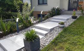 Marche et chemin en granit à Riedisheim