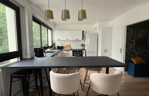 Rénovation de cuisine, revêtement de sol et meuble télé à Antony