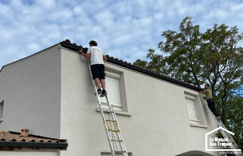 pose de gouttières alu en cours