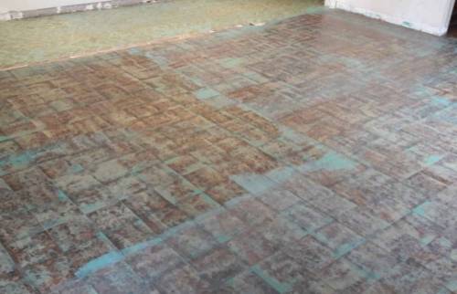 Ragréage du carrelage (effet vert)