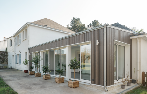 Rénovation et extension d'une véranda existante VERTOU (44120) - vue extérieure jardin d'hiver