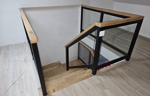 Chape d'ecalier en bois 
