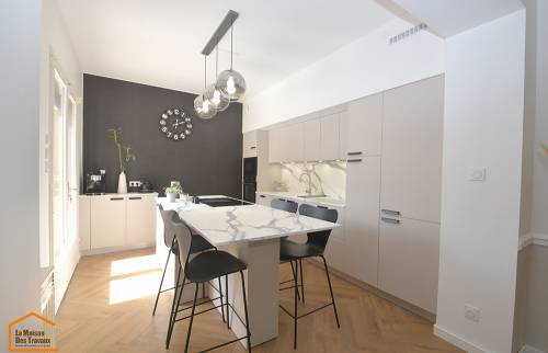 Réalisation d’une cuisine sur Meyrié dans une maison des années 70
