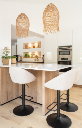 Rénovation complète d'une maison à Basse-Goulaine - Table haute - cuisine