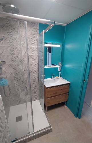 Transformation d’un garage en bureau et salle de bain à Champier