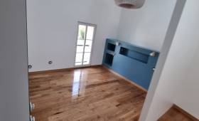 Création d'une suite parentale dans le grenier avec revêtement de sol en parquet - Bouc-Bel-Air 13