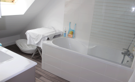 Aménagement d’une salle de bain sous les combles à Ballan Miré (37510)