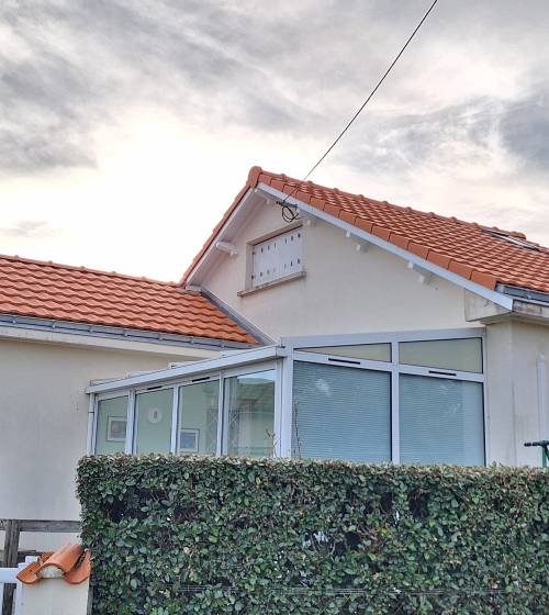 Rénovation de toiture en tuiles en terre cuite - Préfailles 44770