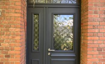 porte d'entrée extérieur après