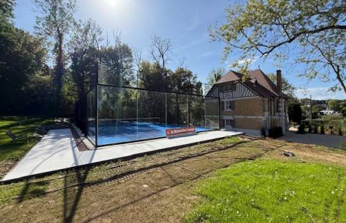 Vue sur le terrain de padel