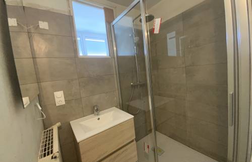 salle de bain après rénovation