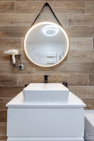 Robinetterie de salle de bain noire