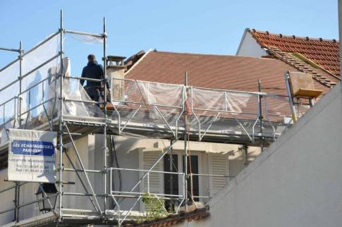 Travaux de réfection de toiture en cours - Brie-Comte-Robert 77170