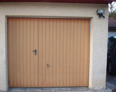 Remplacement d'une porte de garage près d'Aix-les-Bains