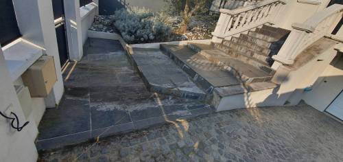 Allée de maison avant travaux de rénovation de sol - Val-de-Marne 94