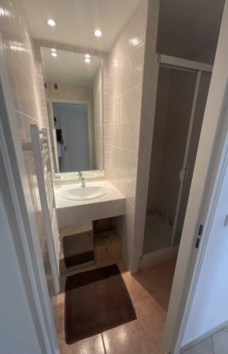 Salle de bain avant 