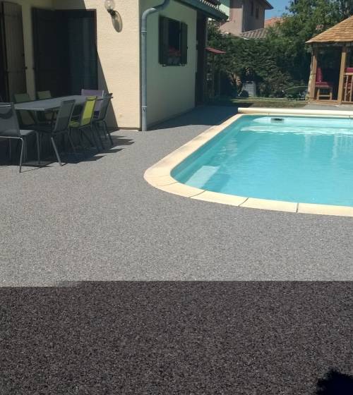 Dépose moquette de pierre autour de piscine et arrière de maison à Camaret-sur-Mer (29570)