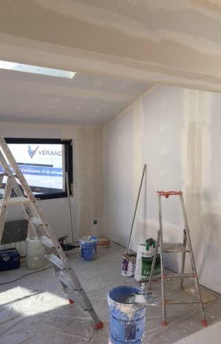 Pose de cloisons et plafond en placo-plâtre dans une extension de maison - Nantes 44