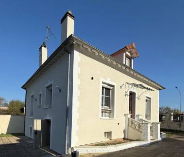 Maison en pierre meulière après travaux de rénovation énergétique d'ampleur - Servon 77170