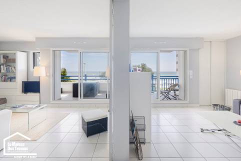 Réunion de deux appartements 