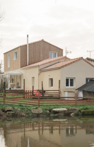 Surélévation de maison à Vertou pour créer un espace nuit (44120) - vue extérieur