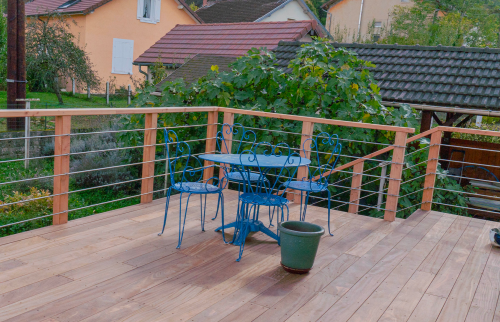 création d'une terrasse surélevée en bois