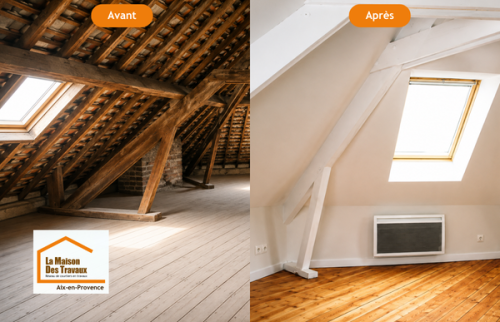 Vue des combles avant travaux d'isolation à Puyricard près d'Aix-en-Provence, première étape d'un projet de rénovation énergétique destiné à limiter les déperditions de chaleur.