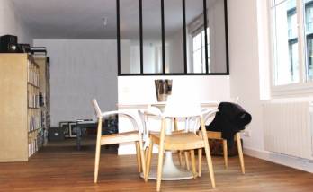 séjour avec parquet massif rénové