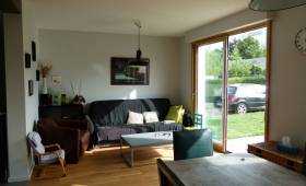 Travaux de rénovation de maison avec salon rénové et isolé - Rochefort 17