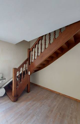 Ancien escalier chêne