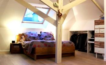 Chambre parentale dans longère Rennes