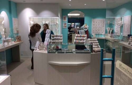 Comment décorer son commerce à Deauville ?