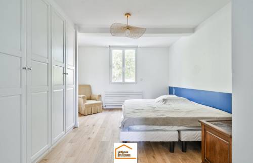 Dressing sur mesure dans la suite parentale