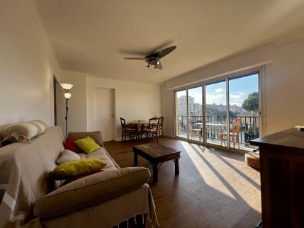 Pose parquet à Fréjus Plage