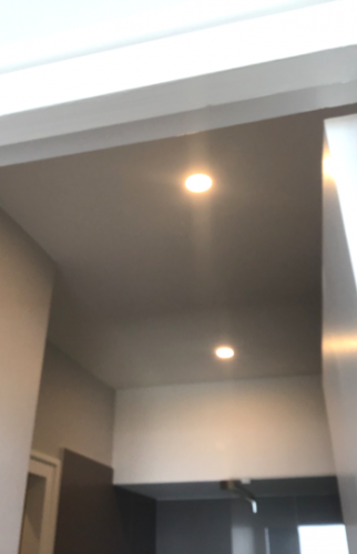 Faux plafond avec spots encastrés