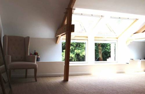 Aménagement combles escpace entre chambre et dressing - fenêtres -  Biarritz -