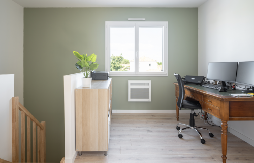 Surélévation d'une maison en ossature bois de 30 m² aux Sorinières- bureau