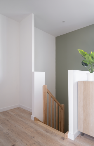 Surélévation d'une maison en ossature bois de 30 m² aux Sorinières - escalier