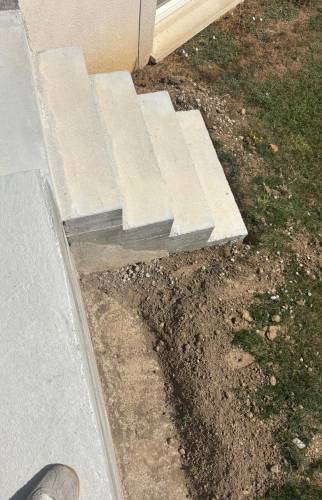 Création de terrasse en béton à Vienne