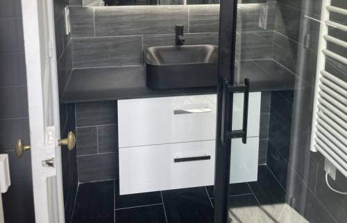 Salle de bain rénovée à Asnières